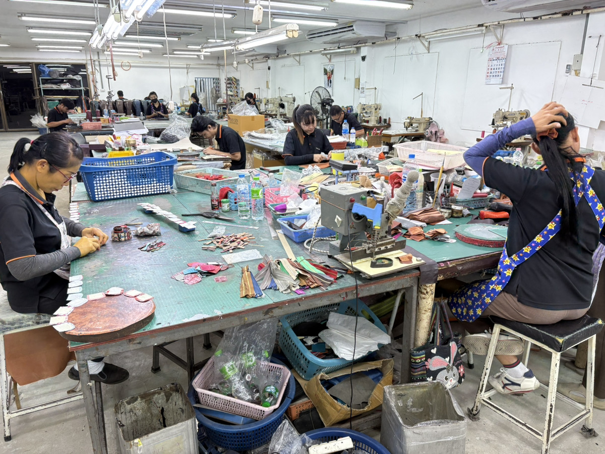 TANSINワニ革工場